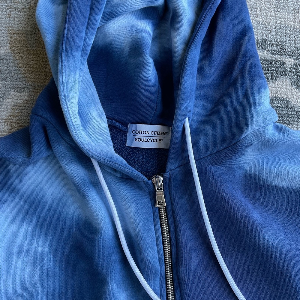 Cotton Citizen x Soulcycle Tie Dye Cropped Hoodie - Picture 3 of 4